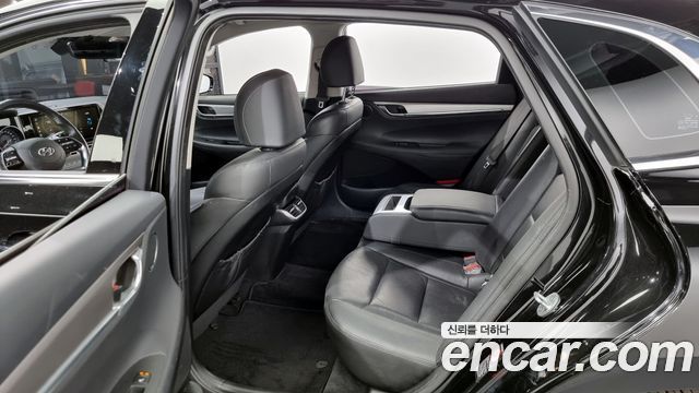 Hyundai Grandeur (IG) 2.5 Premium Choice 2021 — фото 11