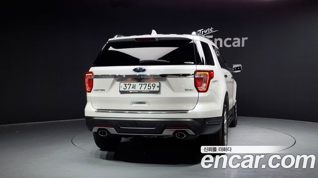 Ford Explorer 2.3 Limited 4WD 5th 2019 — фото 4