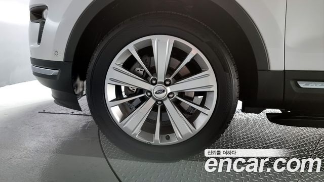 Ford Explorer 2.3 Limited 4WD 5th 2019 — фото 5