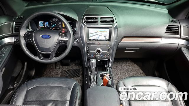 Ford Explorer 2.3 Limited 4WD 5th 2019 — фото 7