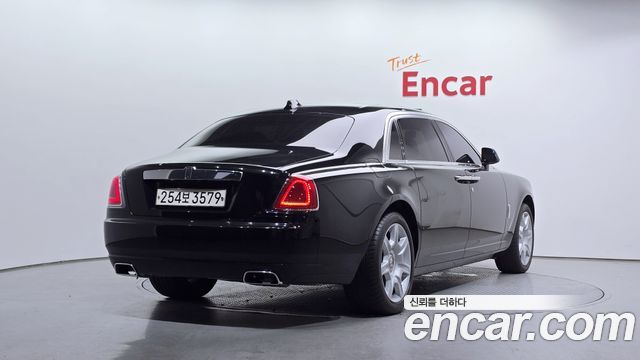 Rolls-Royce Ghost 6.6 EWB V12 2020 — фото 2