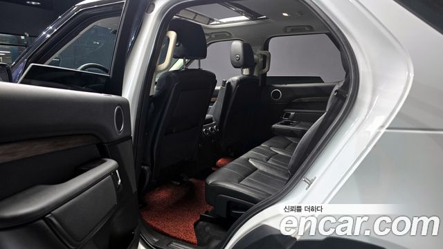 Land Rover Discovery 5 3.0 TD6 HSE 2018 — фото 12