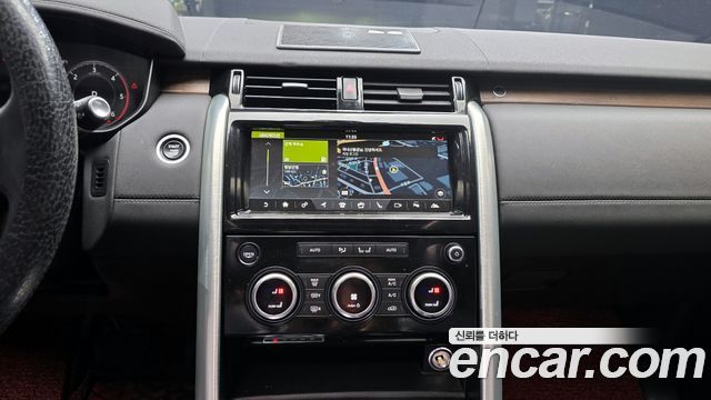 Land Rover Discovery 5 3.0 TD6 HSE 2018 — фото 14
