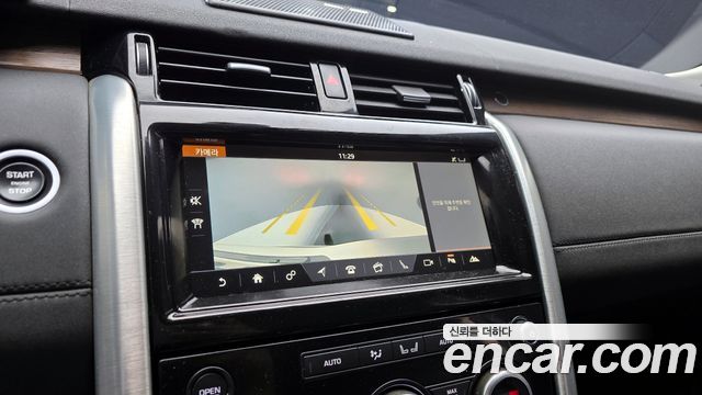 Land Rover Discovery 5 3.0 TD6 HSE 2018 — фото 15