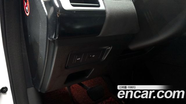 Land Rover Discovery 5 3.0 TD6 HSE 2018 — фото 16