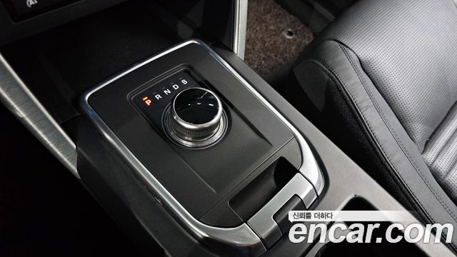 Land Rover Discovery Sport 2.0 TD4 HSE Luxury 2017 — фото 9