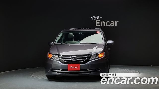 Honda Odyssey 3.5 4th 2015 — фото 3