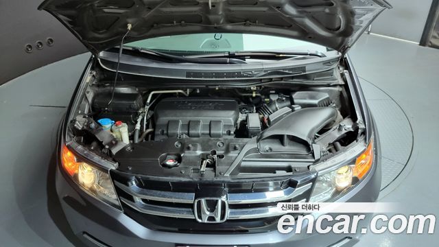 Honda Odyssey 3.5 4th 2015 — фото 6