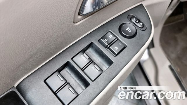 Honda Odyssey 3.5 4th 2015 — фото 14