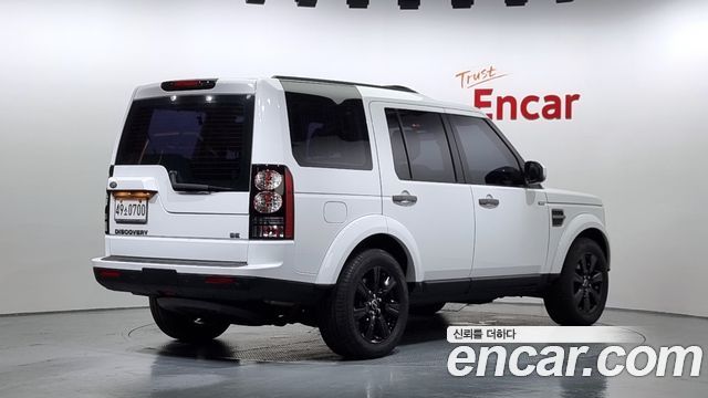 Land Rover Discovery 4 3.0 SDV6 SE 2016 — фото 2