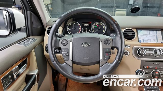 Land Rover Discovery 4 3.0 SDV6 SE 2016 — фото 17