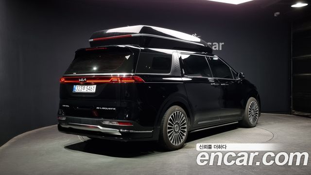 Kia Carnival (IV) Gasoline 7-seater Limousine(Special vehicle) 2022 — фото 2
