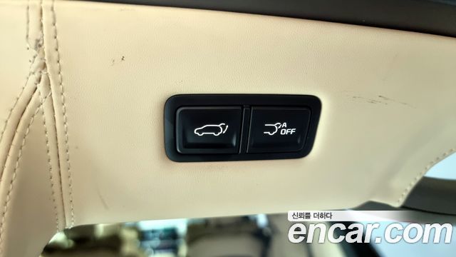 Kia Carnival (IV) Gasoline 7-seater Limousine(Special vehicle) 2022 — фото 20