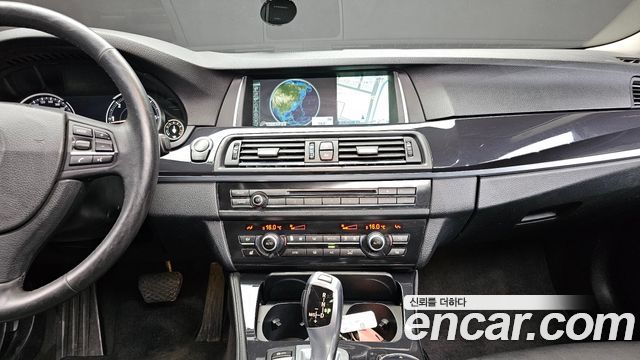 BMW 5 Series (F10) 520d xDrive 2014 — фото 14