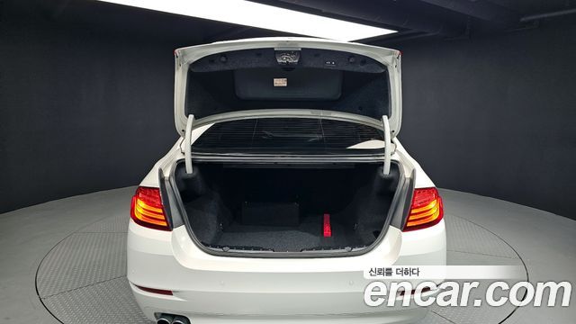 BMW 5 Series (F10) 520d xDrive 2014 — фото 20