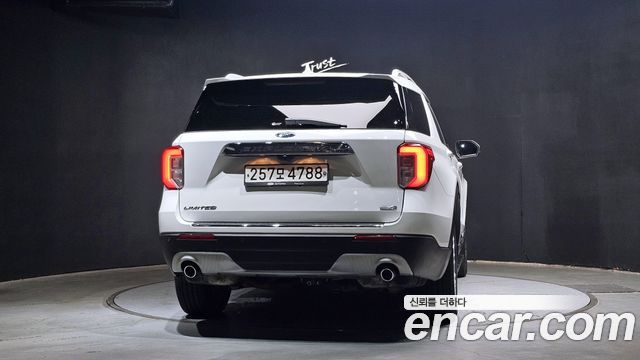 Ford Explorer (VI) 2.3 LimIted 4WD 2020 — фото 4