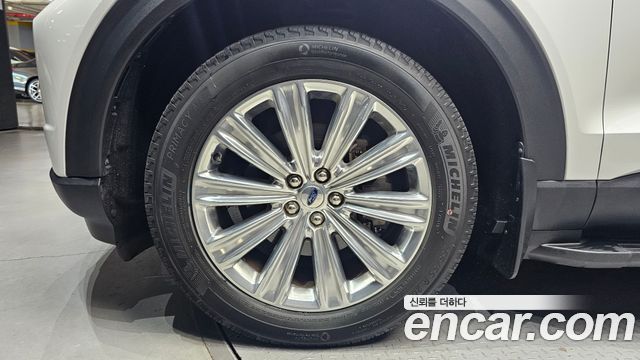 Ford Explorer (VI) 2.3 LimIted 4WD 2020 — фото 5