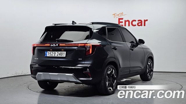 Kia Seltos Gasoline 1.6 Turbo 4WD Signature 2023 — фото 2