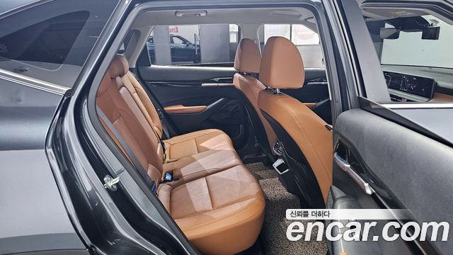 Kia Seltos Gasoline 1.6 Turbo 4WD Signature 2023 — фото 12