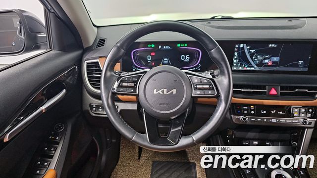 Kia Seltos Gasoline 1.6 Turbo 4WD Signature 2023 — фото 13