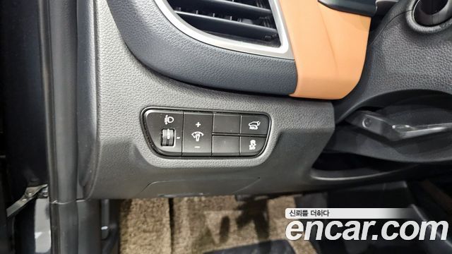 Kia Seltos Gasoline 1.6 Turbo 4WD Signature 2023 — фото 17