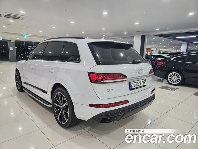 Audi Q7 (4M) 55 TFSI Quattro Premium 2021 — фото 9