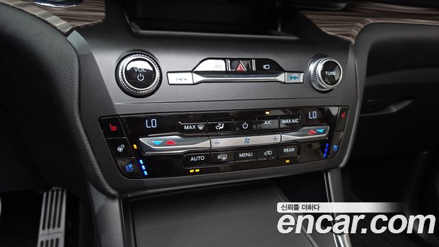Ford Explorer (VI) 3.0 PHEV 2020 — фото 16