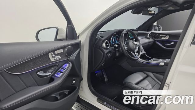 Mercedes-Benz GLC-Class (X253) GCL300 4MATIC Coupe 2023 — фото 12