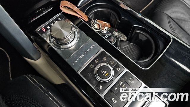 Land Rover Range Rover (IV) 4.4 SDV8 AB LWB DIESEL 2014 — фото 9