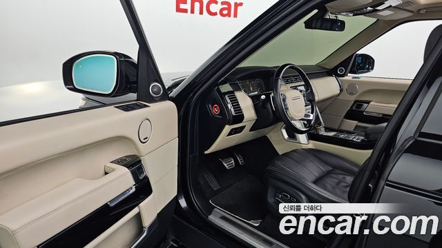Land Rover Range Rover (IV) 4.4 SDV8 AB LWB DIESEL 2014 — фото 12