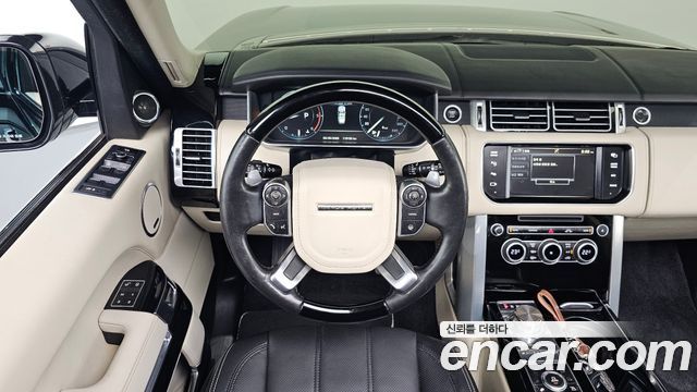 Land Rover Range Rover (IV) 4.4 SDV8 AB LWB DIESEL 2014 — фото 13