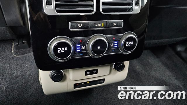 Land Rover Range Rover (IV) 4.4 SDV8 AB LWB DIESEL 2014 — фото 19