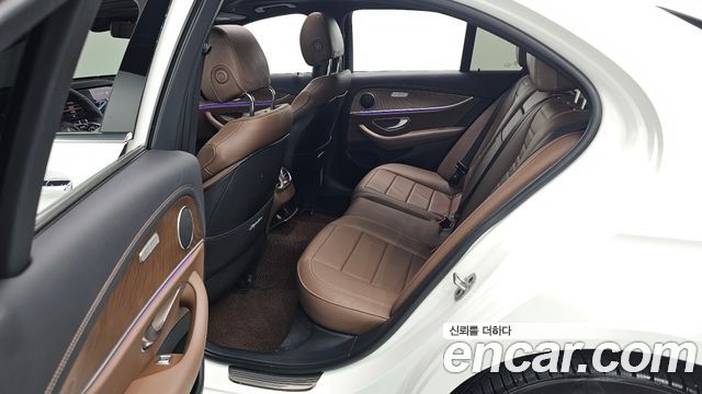 Mercedes-Benz E-Class (W213) E250 Exclusive 2023 — фото 12