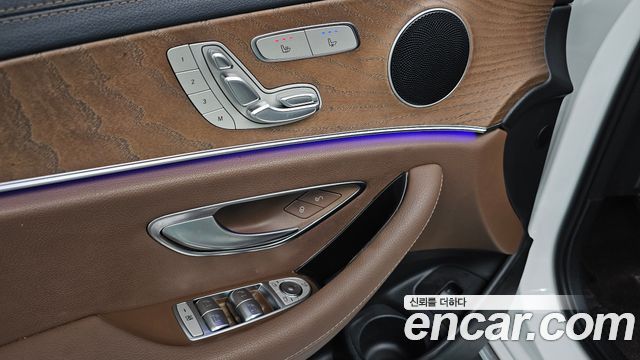 Mercedes-Benz E-Class (W213) E250 Exclusive 2023 — фото 17