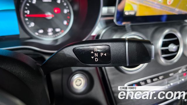 Mercedes-Benz C-Class (W205) C220 d 4MATIC Exclusive 2019 — фото 9