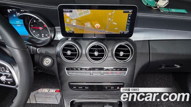 Mercedes-Benz C-Class (W205) C220 d 4MATIC Exclusive 2019 — фото 16