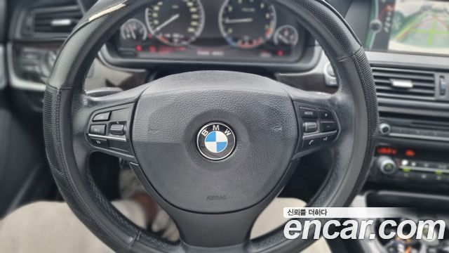BMW 5 Series (F10) 528i 2012 — фото 5