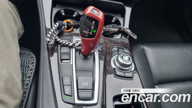 BMW 5 Series (F10) 528i 2012 — фото 8