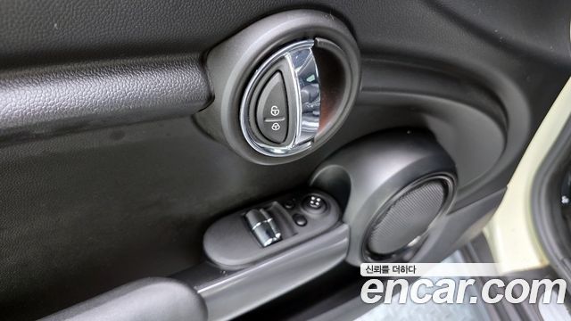 MINI Cooper Standard Third Generation 2015 — фото 14