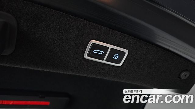 Genesis G90 (RS4) Gasoline 3.5 Turbo AWD 2022 — фото 18