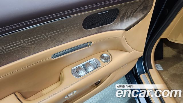 Genesis G90 (RS4) Gasoline 3.5 Turbo AWD 2022 — фото 19