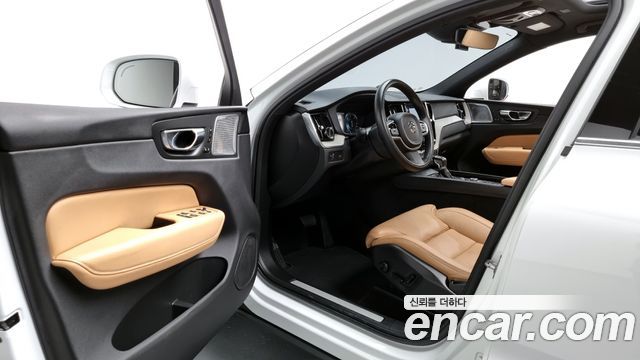 Volvo XC60 (II) D5 Inscription 2019 — фото 10