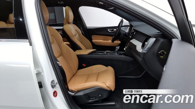 Volvo XC60 (II) D5 Inscription 2019 — фото 11