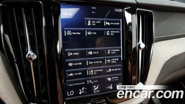 Volvo XC60 (II) D5 Inscription 2019 — фото 16