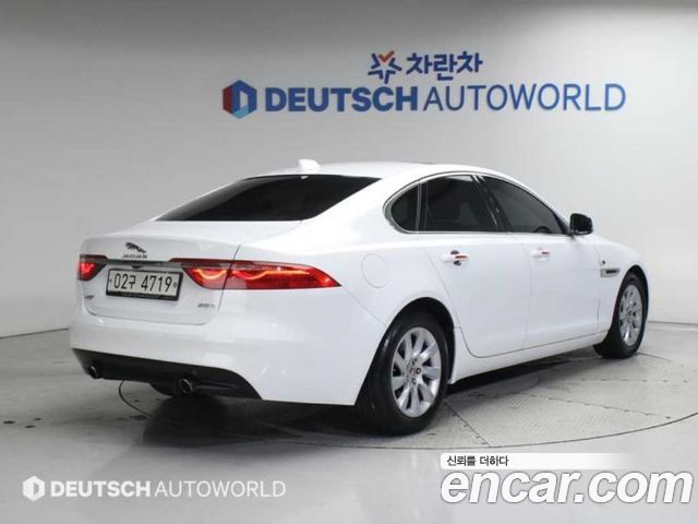 Jaguar XF (X260) 25t Prestige 2017 — фото 2