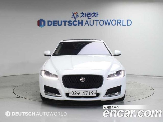 Jaguar XF (X260) 25t Prestige 2017 — фото 3