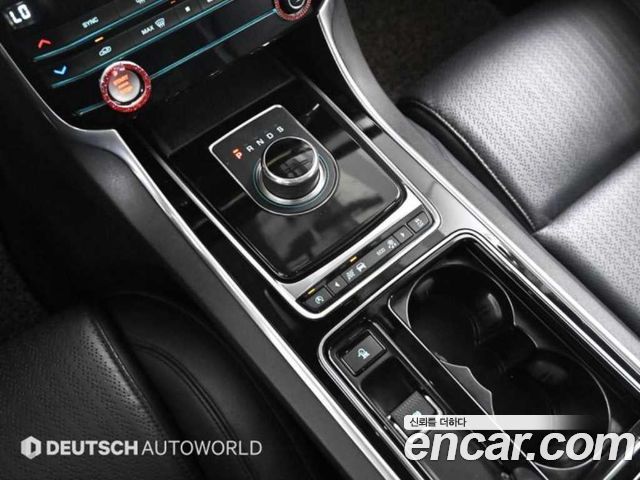 Jaguar XF (X260) 25t Prestige 2017 — фото 9