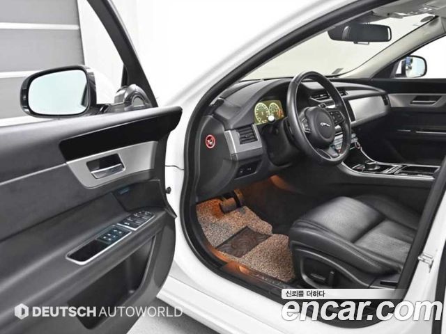 Jaguar XF (X260) 25t Prestige 2017 — фото 15