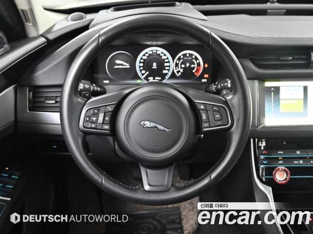 Jaguar XF (X260) 25t Prestige 2017 — фото 17