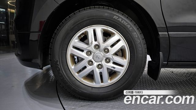 Hyundai Grand Starex Van 5-Seater Modern 2021 — фото 5